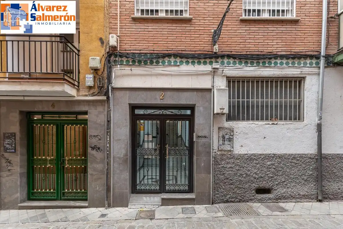 Flat for sale in Calle de las Caballerizas, Centro - Sagrario