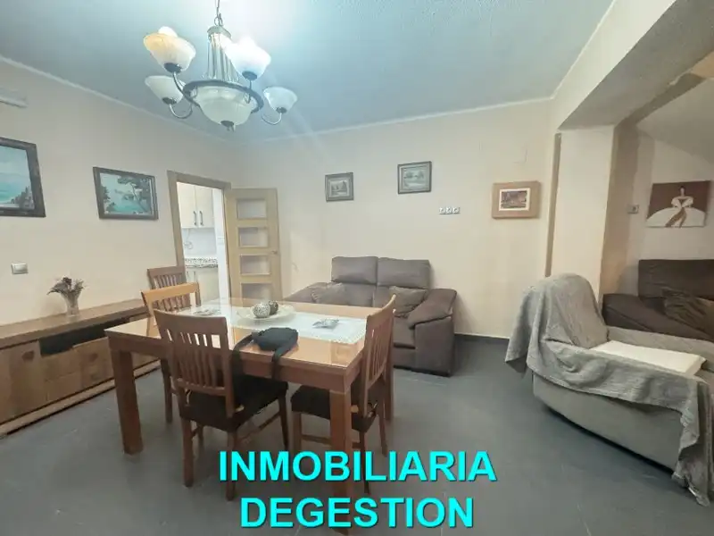 Vista exterior de Casa adosada en venta en La Zarzuela - San José - Belén