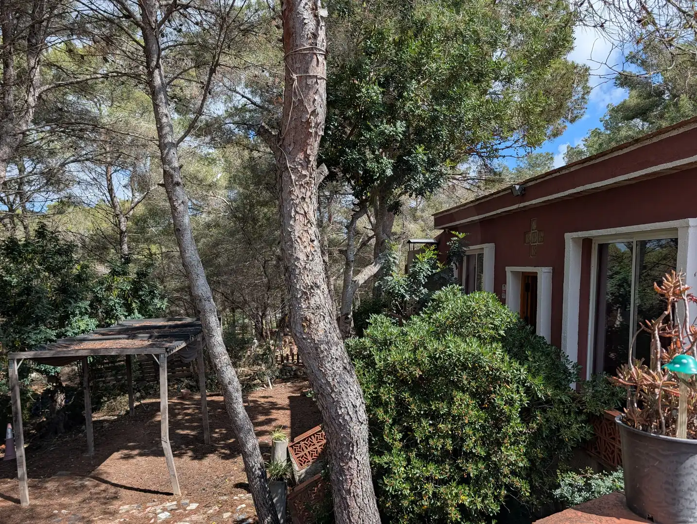 Garden of Houses for sale in Vilanova i la Geltrú  with Heating, Terrace and Swimming Pool