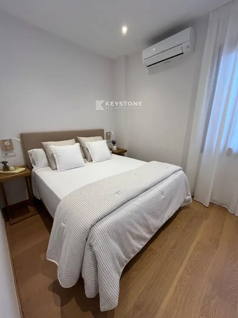 Schlafzimmer von Dachboden zur Miete in  Palma de Mallorca mit Klimaanlage und Möbliert
