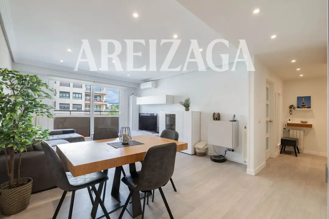 Vista exterior de Piso en venta en Donostia - San Sebastián  con Aire acondicionado, Calefacción y Terraza
