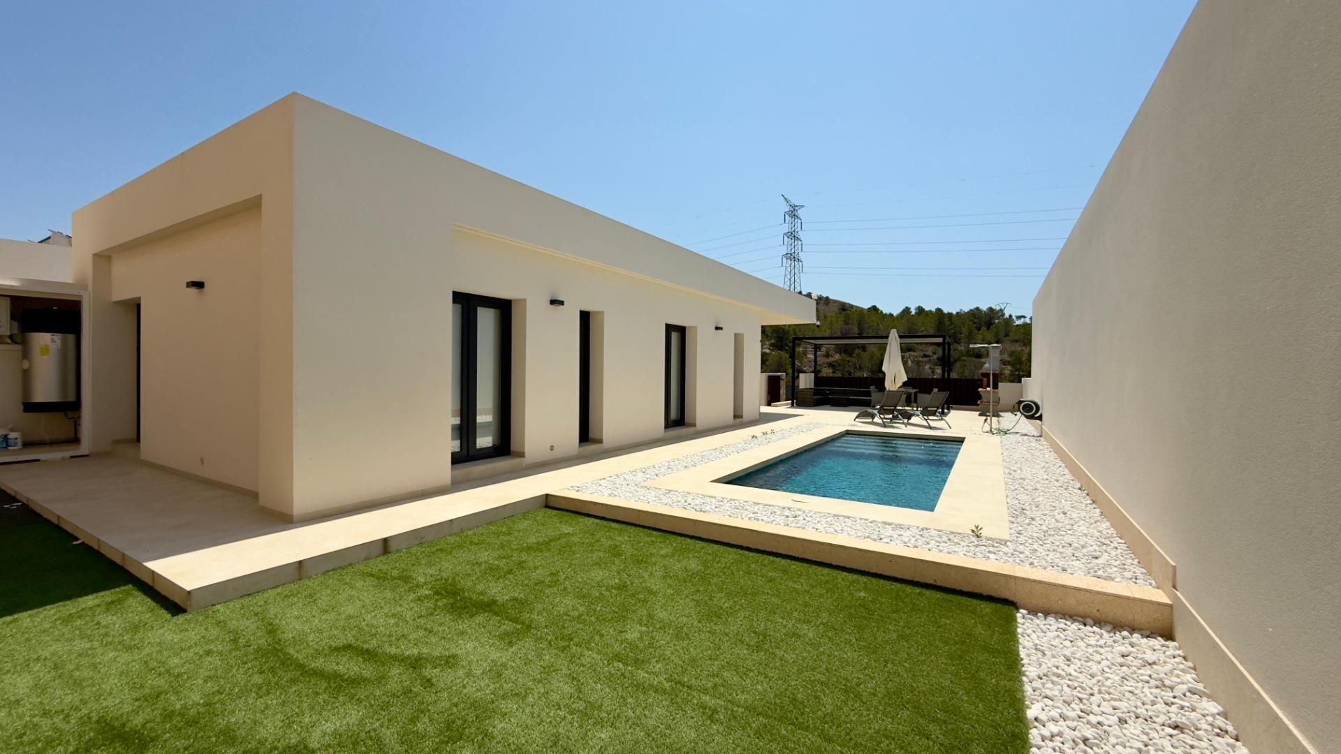 Piscina de Casa o xalet de lloguer en Finestrat amb Aire condicionat, Calefacció i Jardí privat