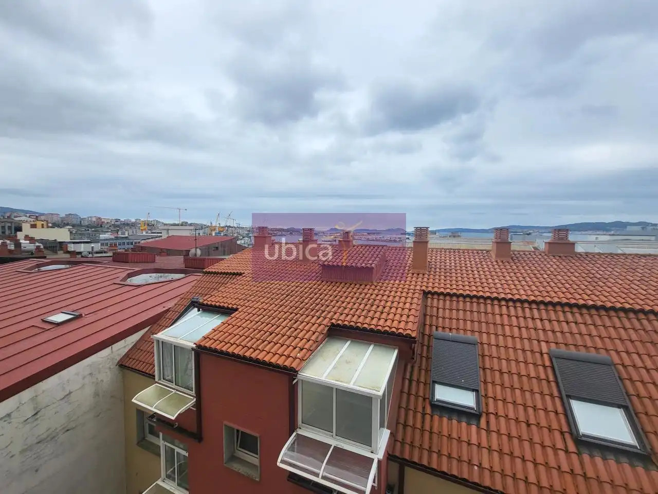 Vista exterior de Piso en venta en Vigo  con Calefacción y Trastero