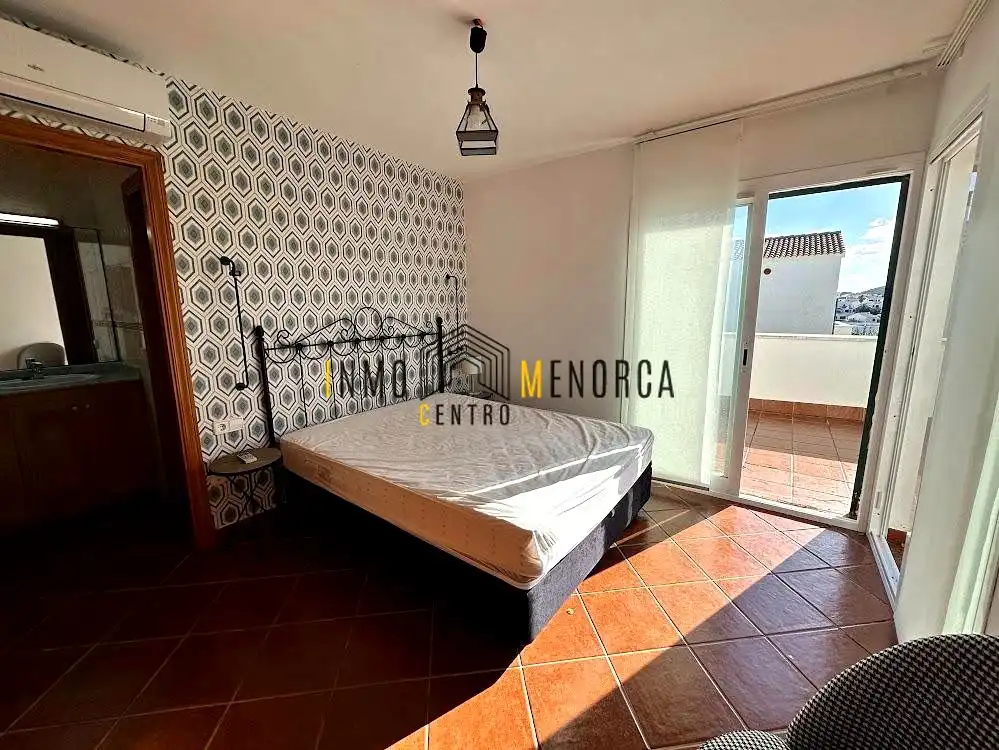 Vista exterior de Casa o xalet en venda en Es Mercadal amb Aire condicionat, Jardí privat i Terrassa