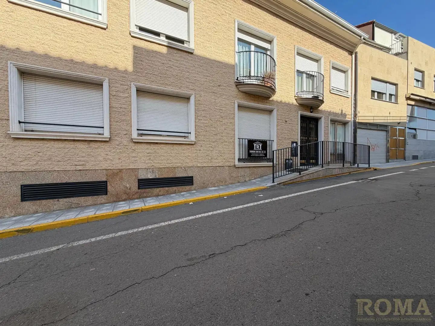 Exterior view of Flat for sale in Cabrerizos  with Heating, Terrace and Furnished