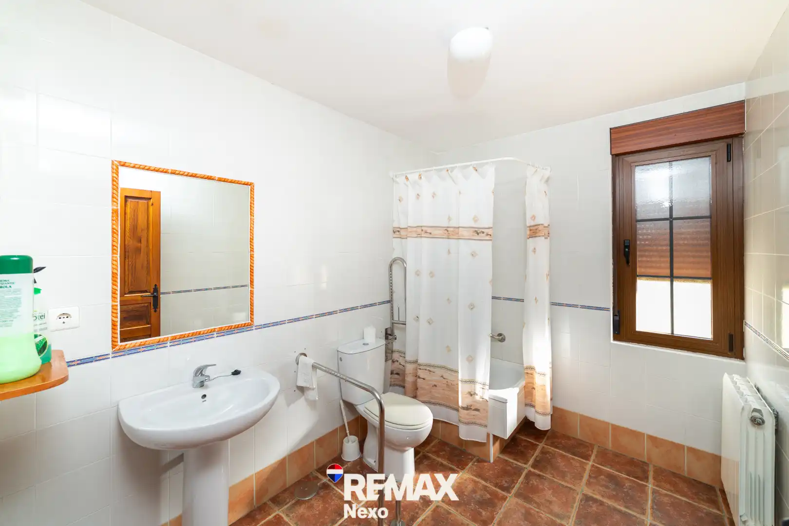 Bathroom of Buildings for sale in San Llorente