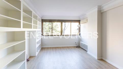 Foto 2 de Piso de alquiler en Víctor de la Serna, Hispanoamérica - Bernabéu,  Madrid Capital