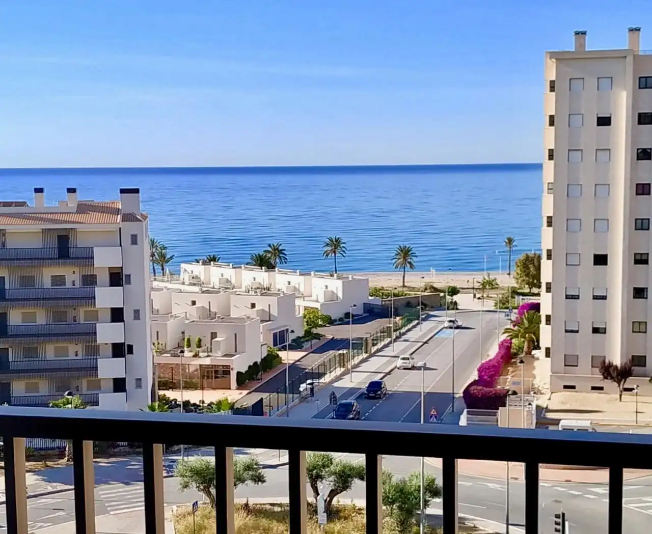 Vista exterior de Apartament en venda en Villajoyosa / La Vila Joiosa amb Jardí privat, Terrassa i Balcó