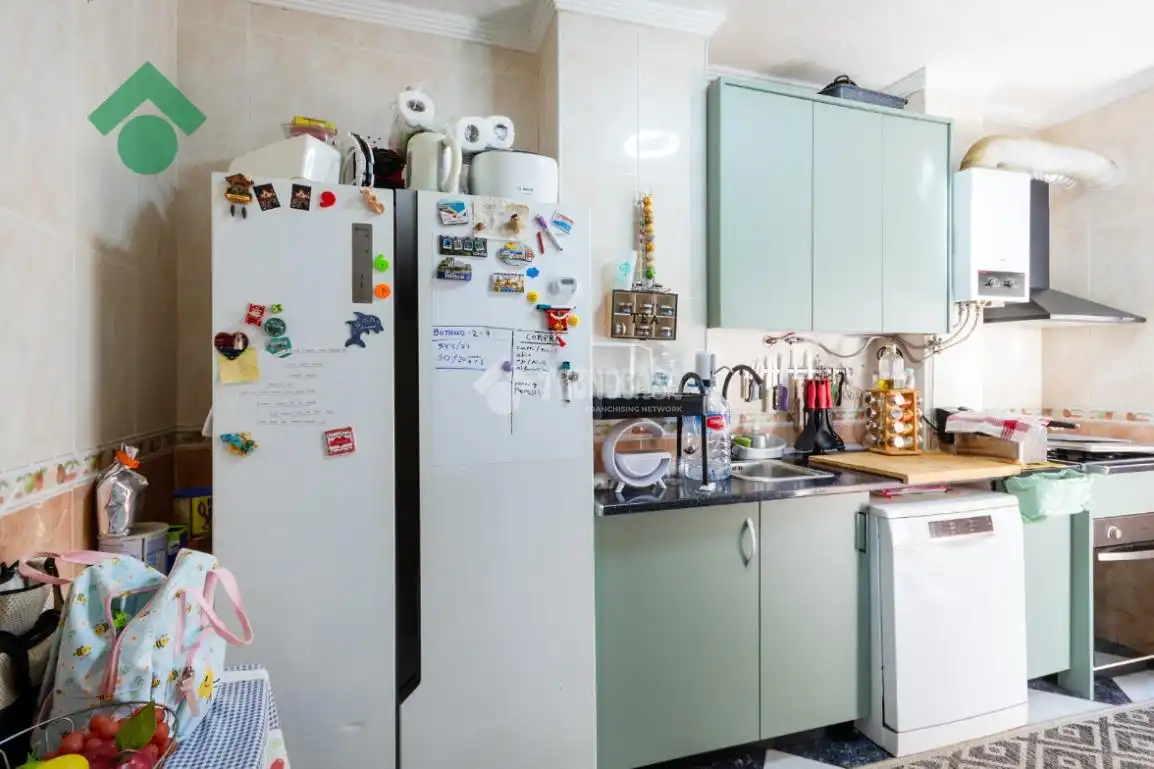Cocina de Piso en venta en Almuñécar con Balcón