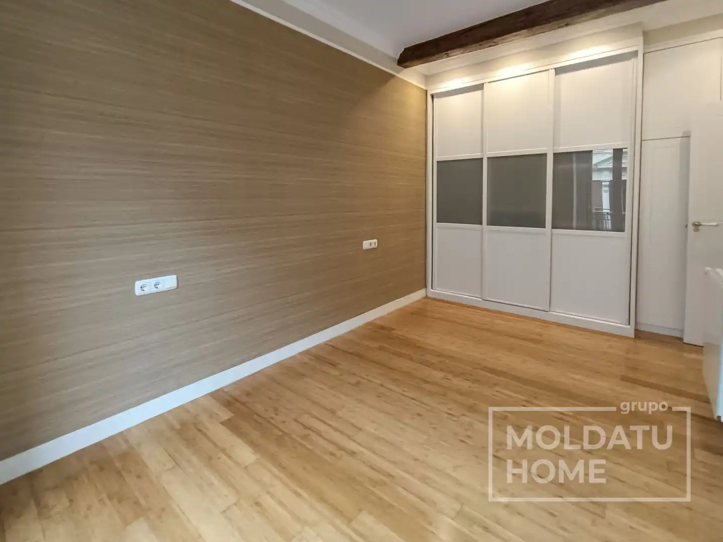 Piso en venta en Donostia - San Sebastián  con Calefacción y Terraza