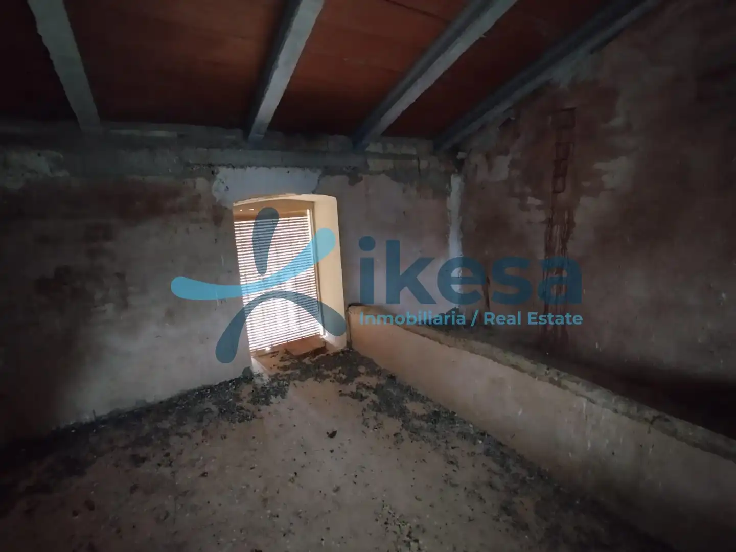 Casa adosada en venta en Montizón