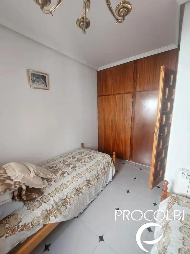 Dormitori de Casa adosada en venda en Uceda amb Calefacció, Jardí privat i Terrassa
