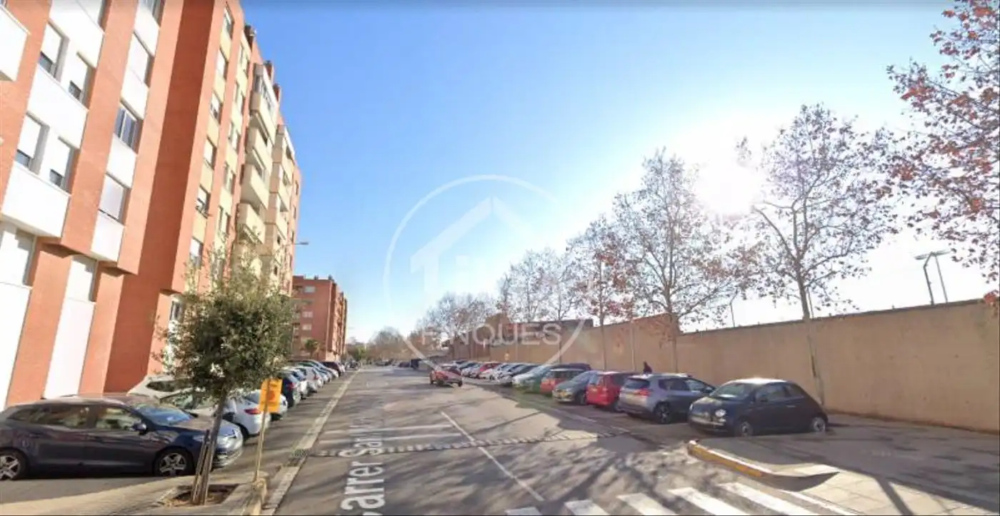 Individual en alquiler en Sant Joan - TV3, imagen 2