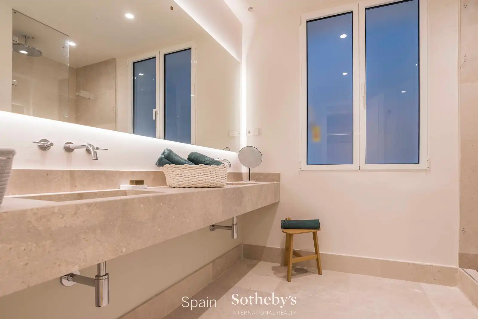 Baño de Apartamento en venta en Madrid con Aire acondicionado, Calefacción y Trastero