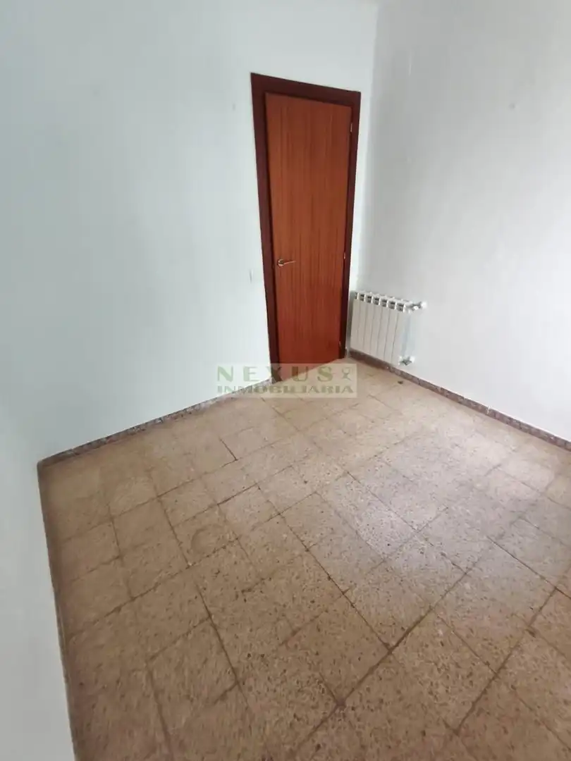 Flat for sale in Cáceres  with Air Conditioner and Heating