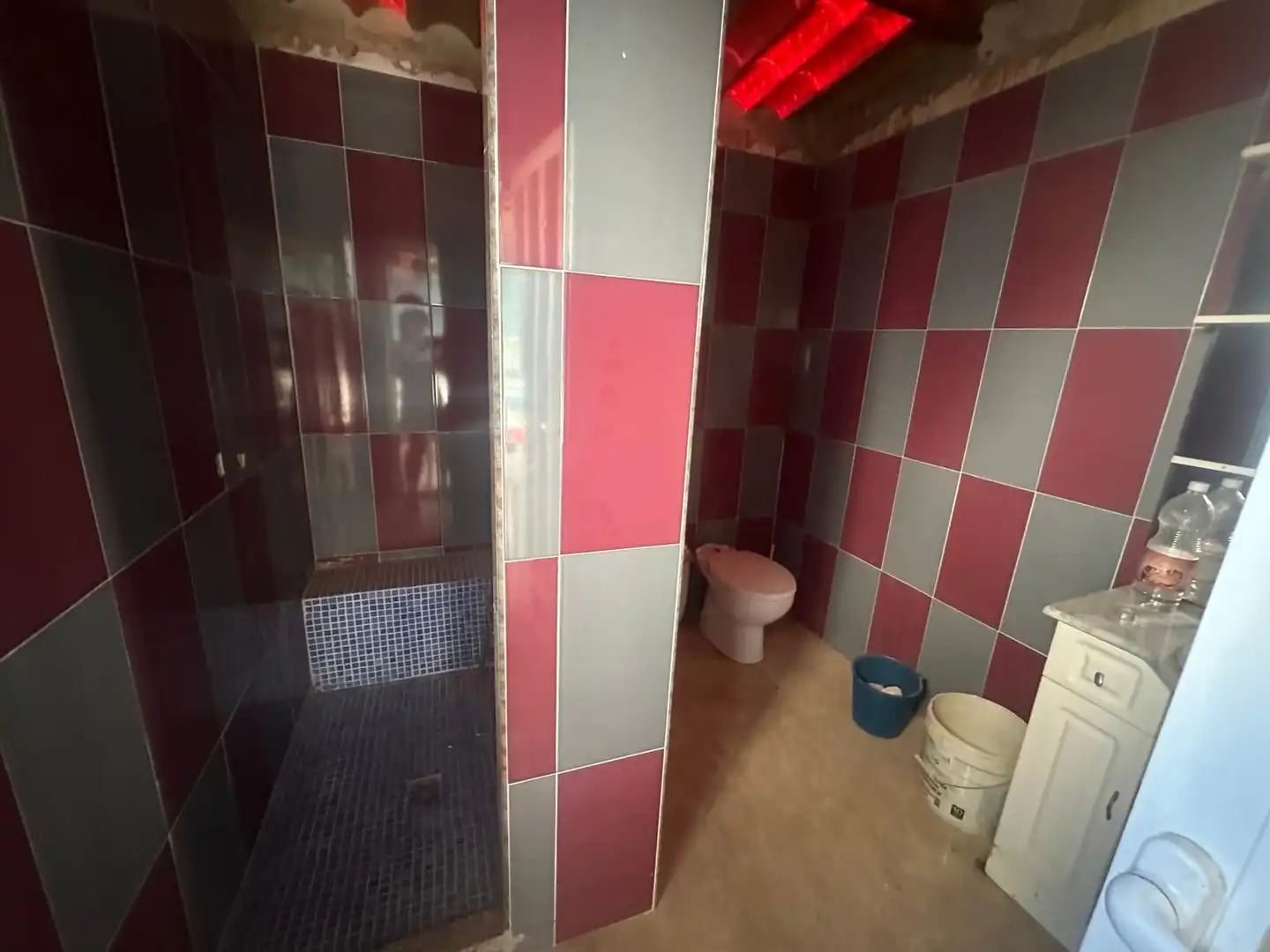 Bathroom of Houses for sale in Monóvar  / Monòver  with Air Conditioner, Private garden and Balcony