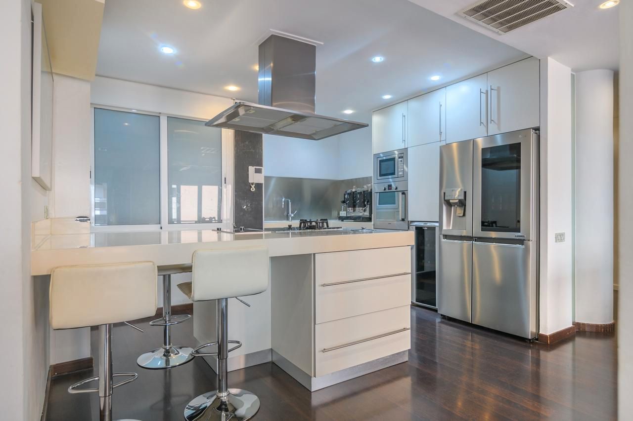 Cocina de Piso en venta en  Barcelona Capital con Aire acondicionado, Calefacción y Parquet