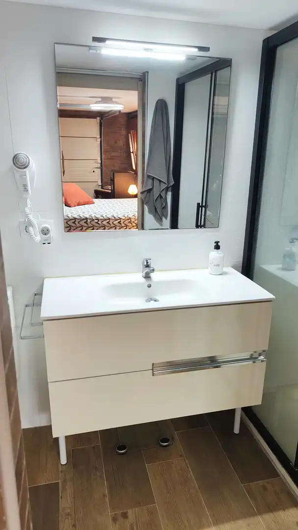 Badezimmer von Einfamilien-Reihenhaus zum Verkauf in Alcúdia mit Klimaanlage, Heizung und Privatgarten