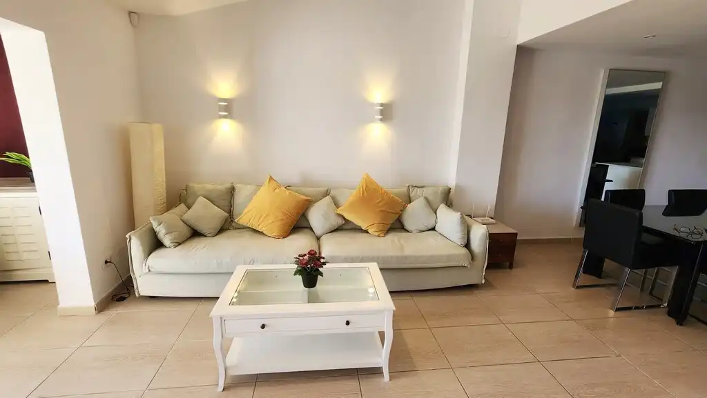 Sala d'estar de Casa adosada en venda en Calvià amb Aire condicionat i Piscina