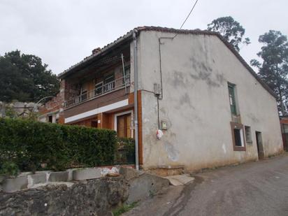 Exterior view of House or chalet for sale in San Felices de Buelna