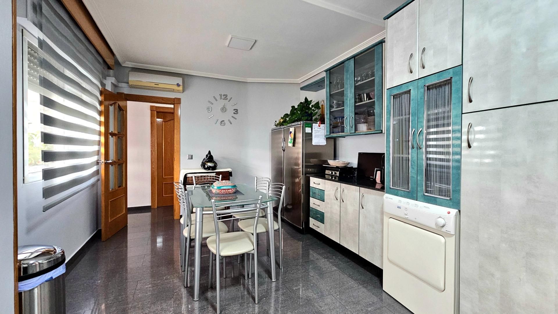 Kitchen of Flat for sale in La Unión  with Air Conditioner