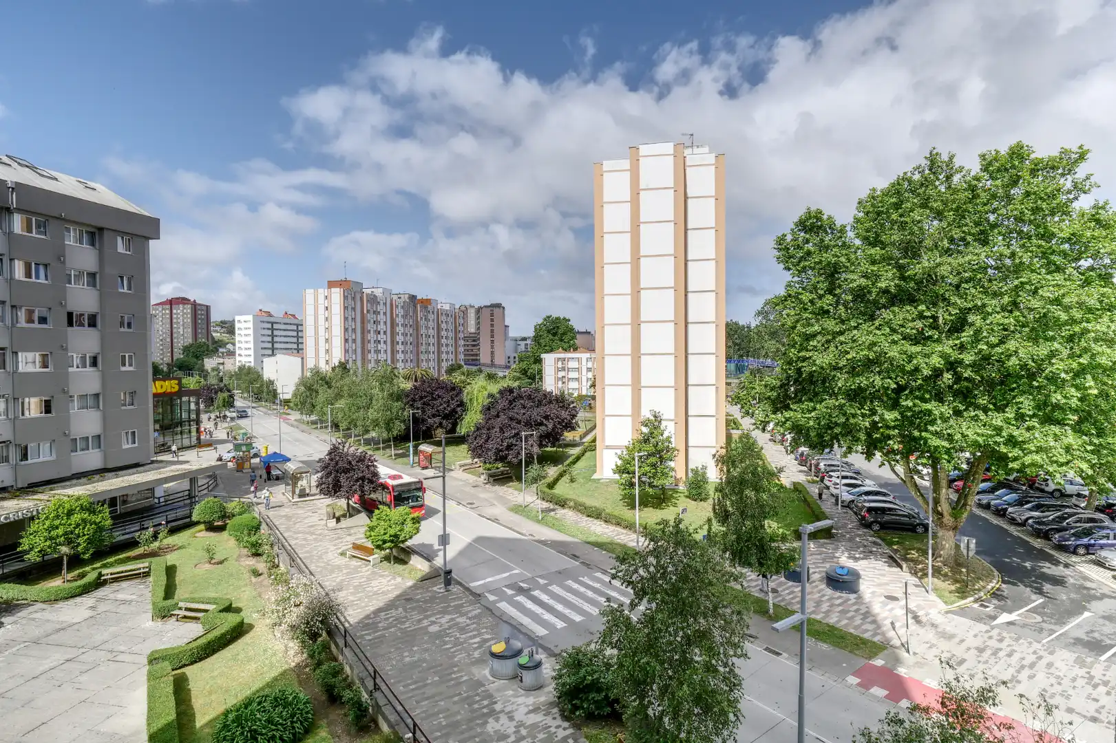 Vista exterior de Piso en venta en A Coruña Capital  con Calefacción, Parquet y Trastero