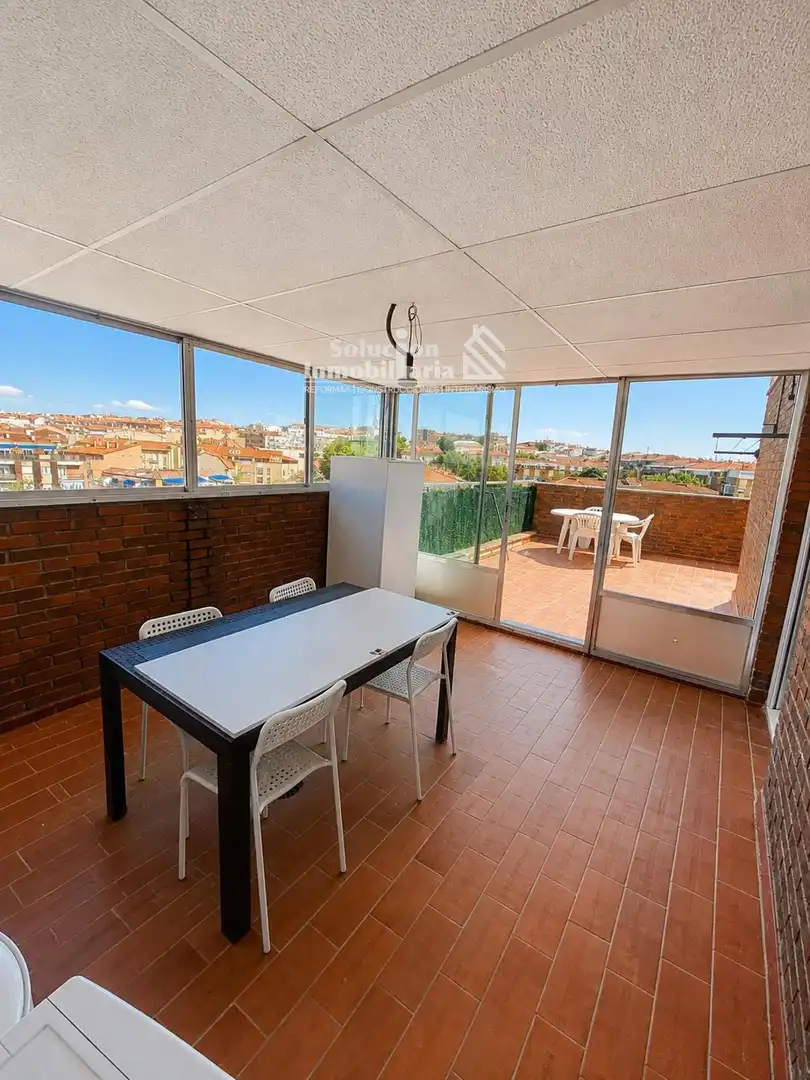Terraza de Ático de alquiler en Salamanca con Calefacción, Terraza y Amueblado