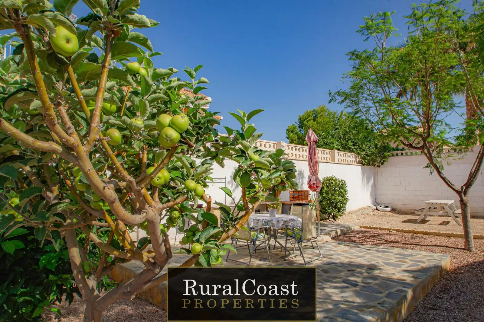 Vista exterior de Casa o chalet en venta en Busot con Calefacción, Terraza y Trastero
