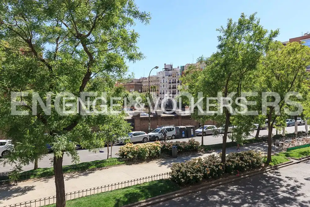 Vista exterior de Estudi de lloguer en Madrid amb Aire condicionat, Calefacció i Terrassa