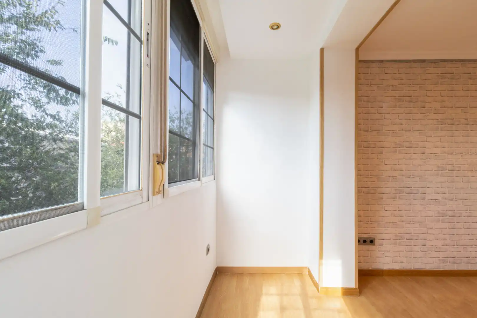 Flat for rent in Móstoles  with Air Conditioner, Heating and Oven