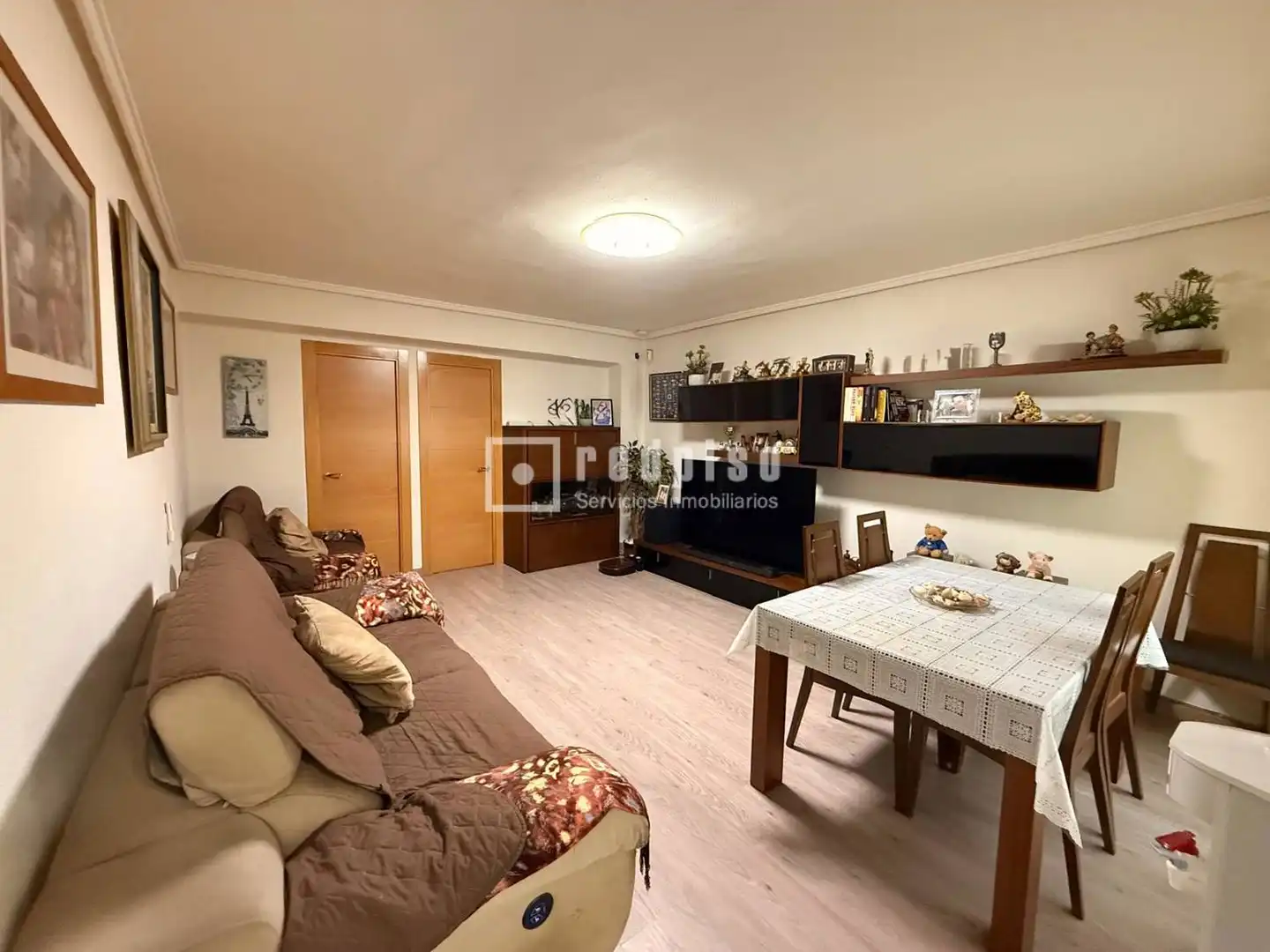 Piso en venta en Valencia con Aire acondicionado, Trastero y Amueblado