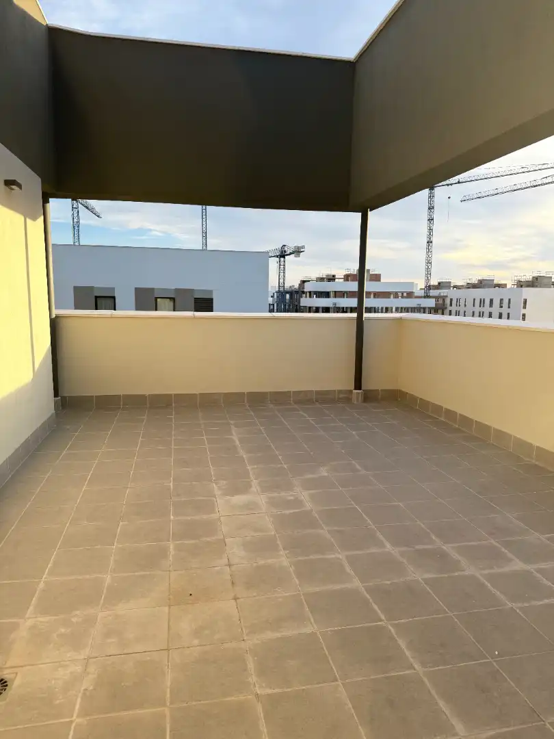 Terrassa de Pis de lloguer en Sevilla amb Aire condicionat, Calefacció i Terrassa