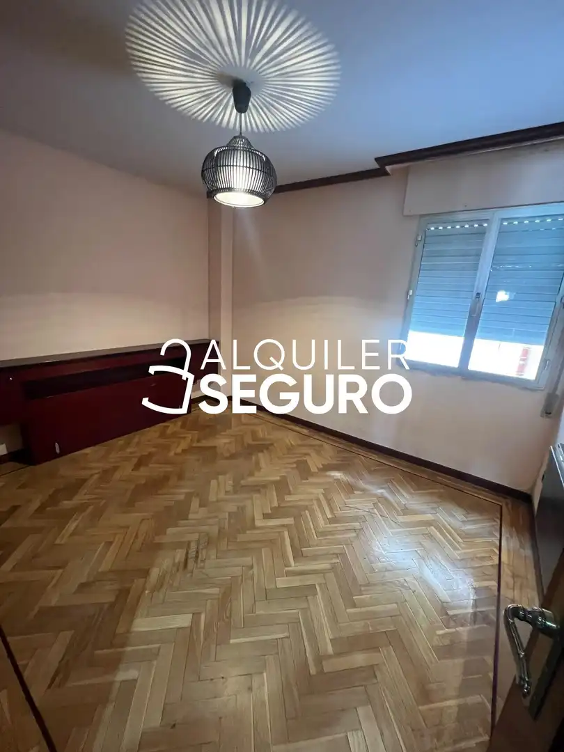Wohnung zur Miete in Madrid mit Klimaanlage, Heizung und Terrasse