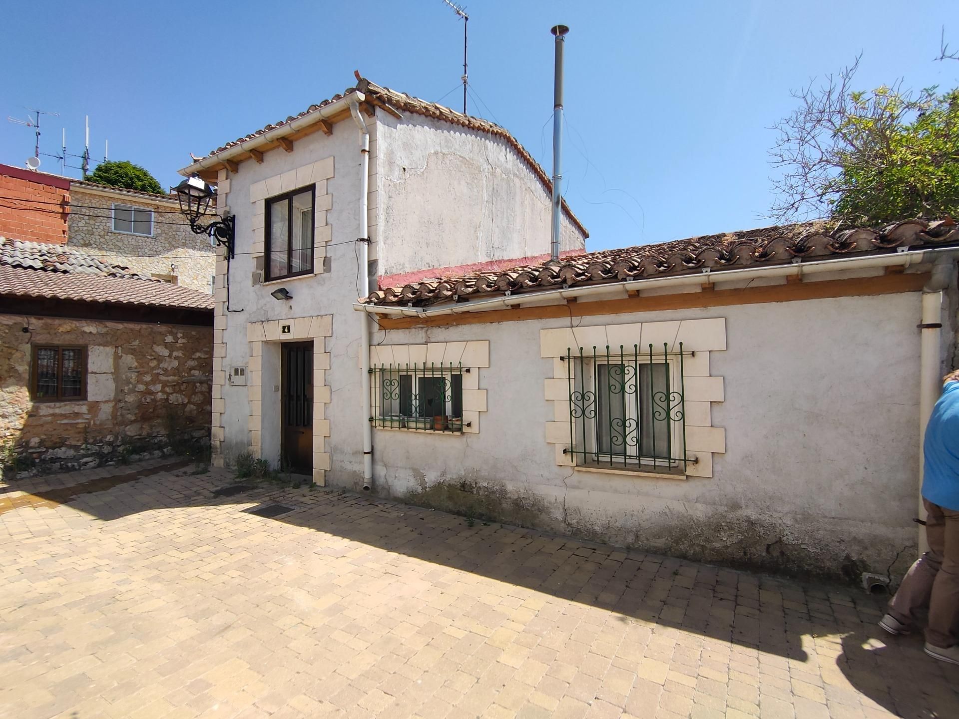 Exterior view of Country house for sale in Cardeñadijo