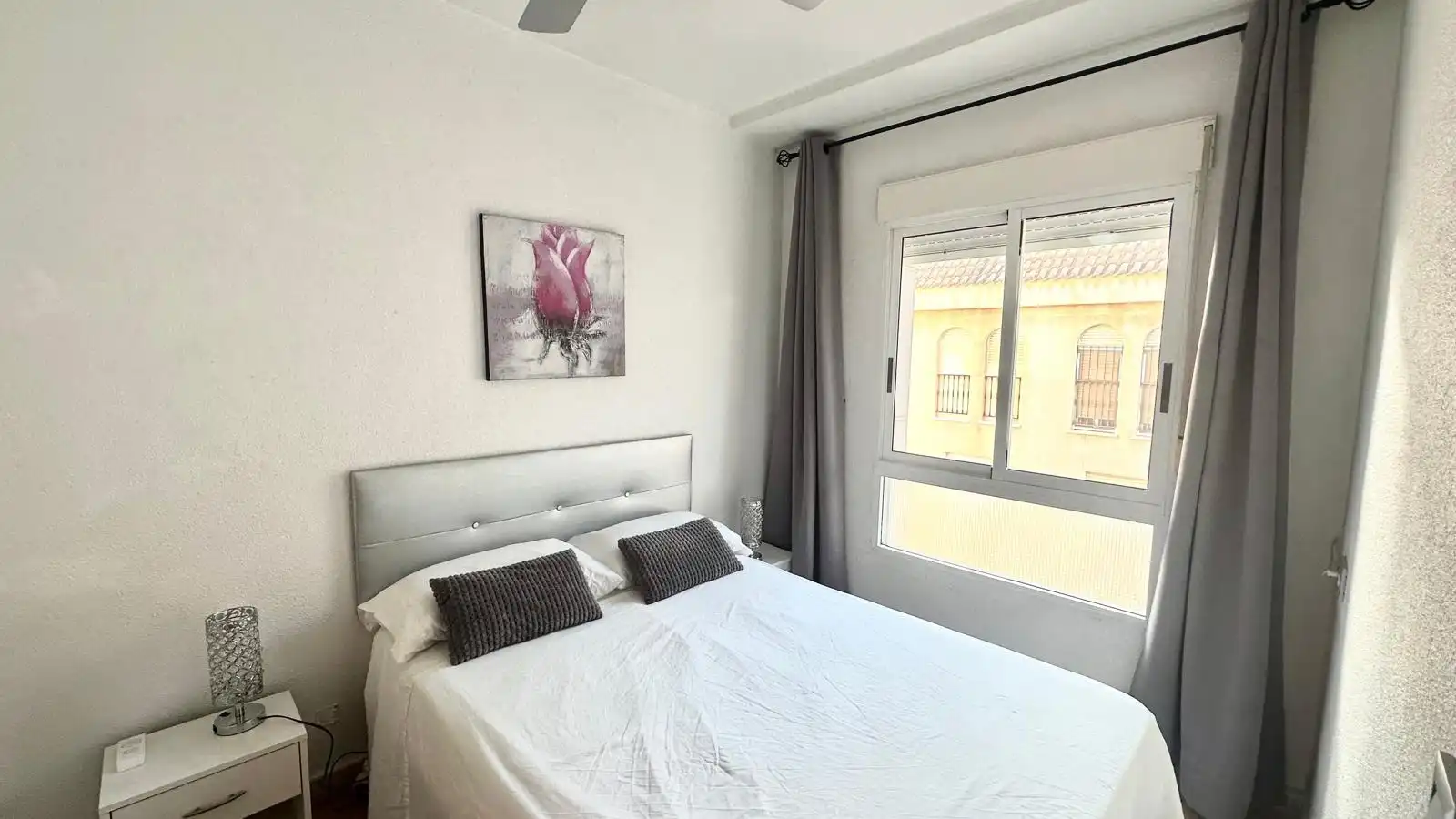 Bedroom of Flat for rent in Torrevieja  with Heating, Furnished and Washing machine