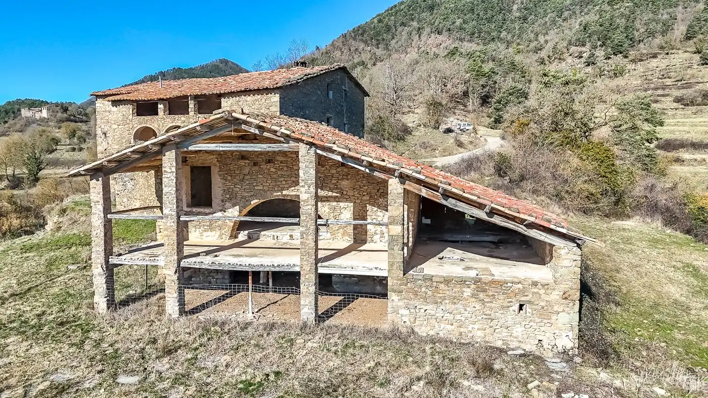 Vista exterior de Finca rústica en venta en Les Llosses con Jardín privado