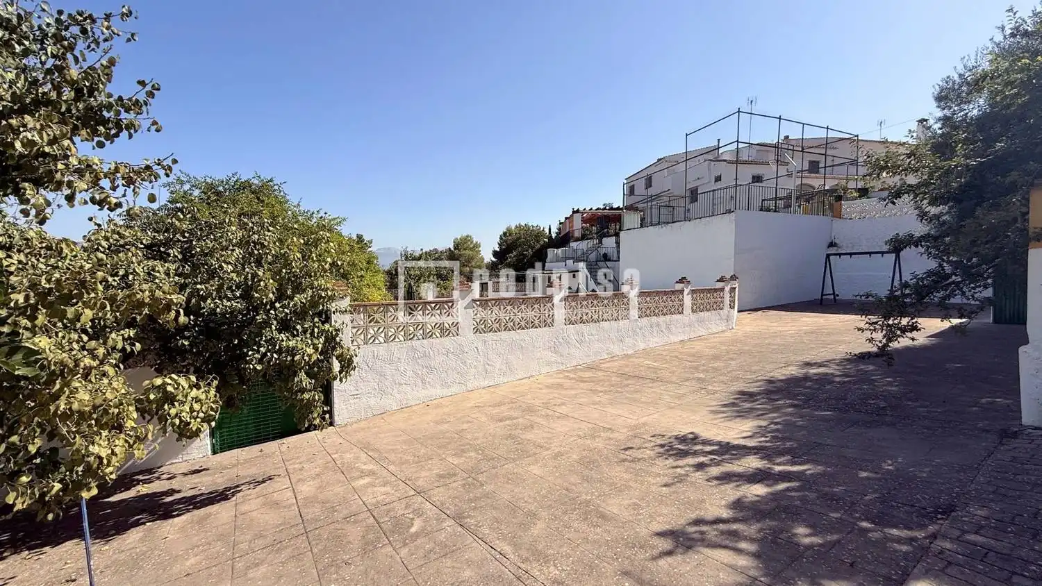 Außenansicht von Haus oder Chalet zum Verkauf in Casabermeja mit Privatgarten, Terrasse und Abstellraum