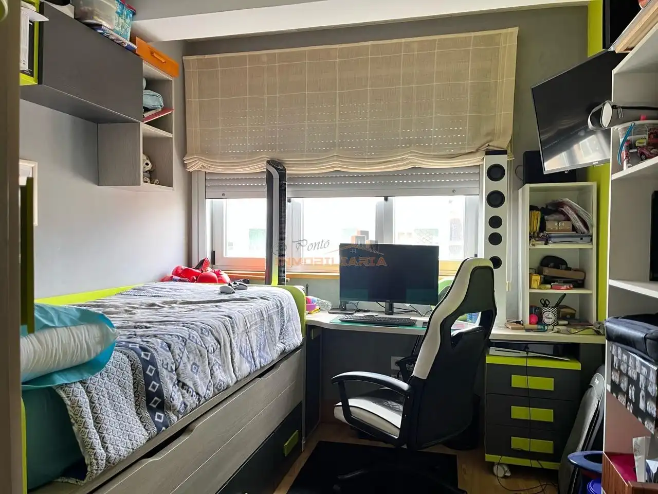 Habitación de Piso en venta en Ferrol con Calefacción, Trastero y Amueblado