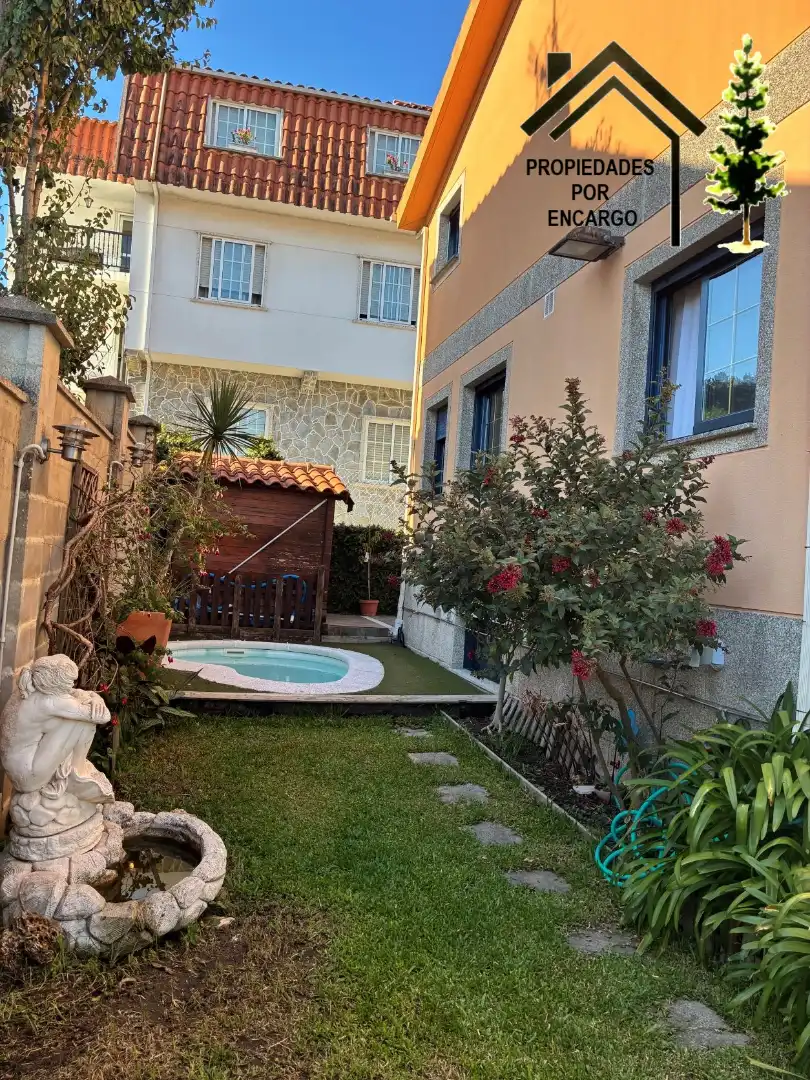 Chalet con piscina en venta en Moaña, imagen 3