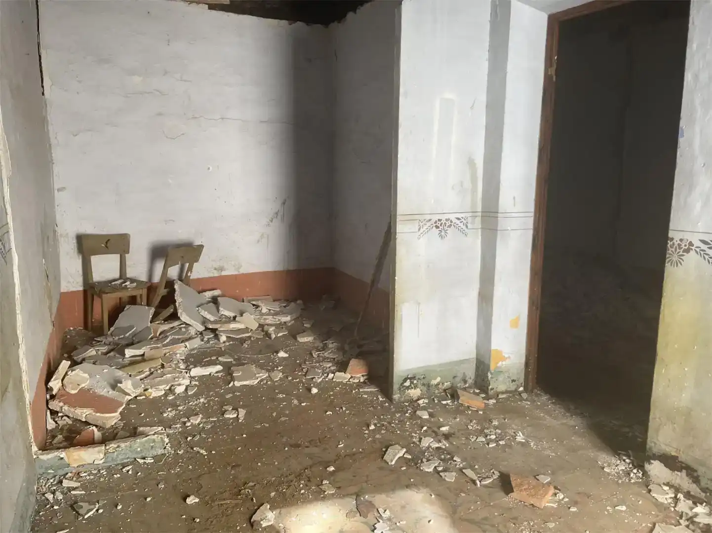 Casa adosada en venda en Villena amb Balcó
