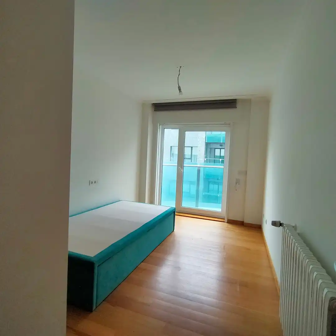Habitación de Piso en venta en Santiago de Compostela  con Calefacción, Jardín privado y Parquet