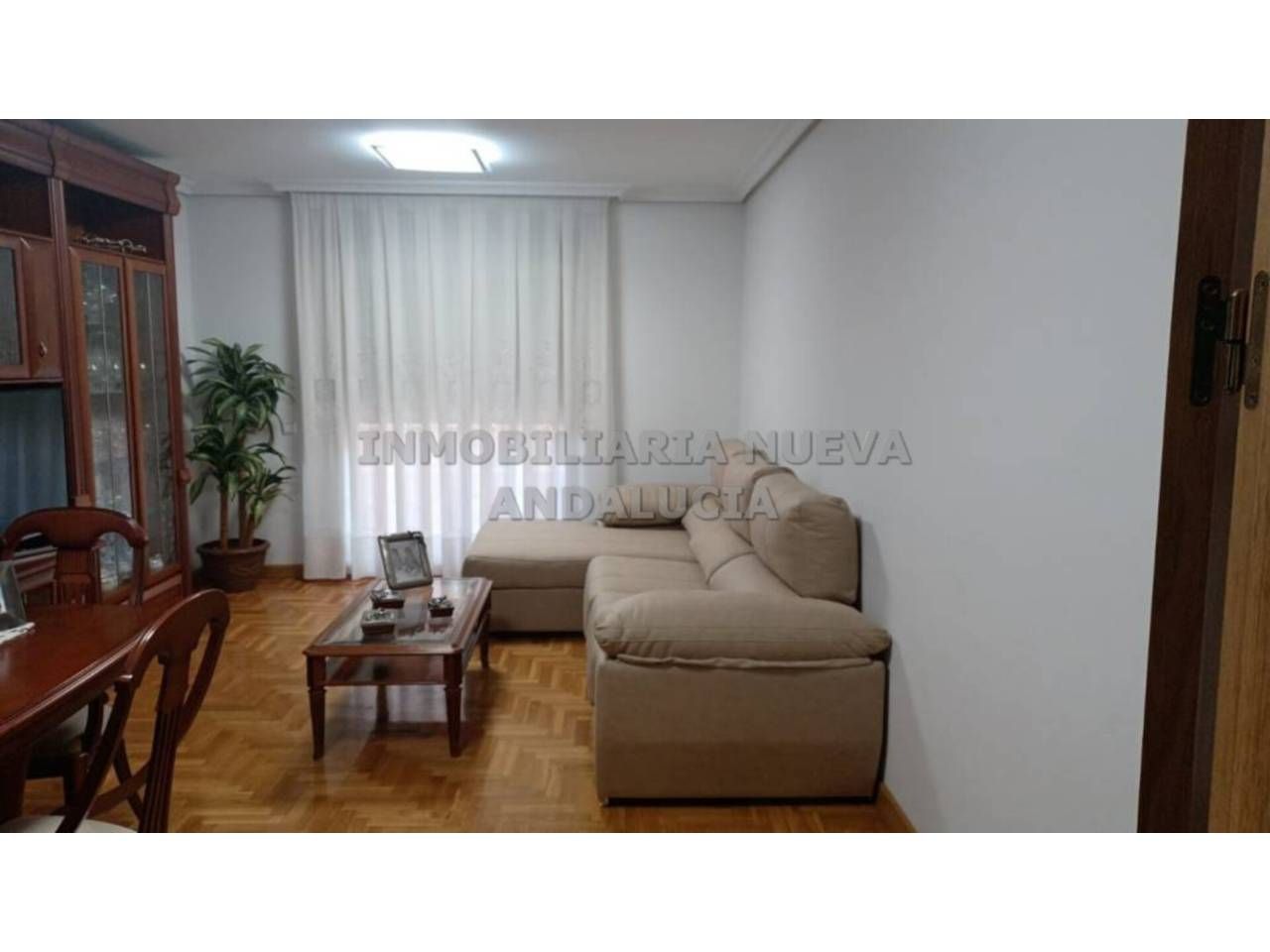 Sala d'estar de Pis de lloguer en  Almería Capital amb Aire condicionat, Terrassa i Moblat