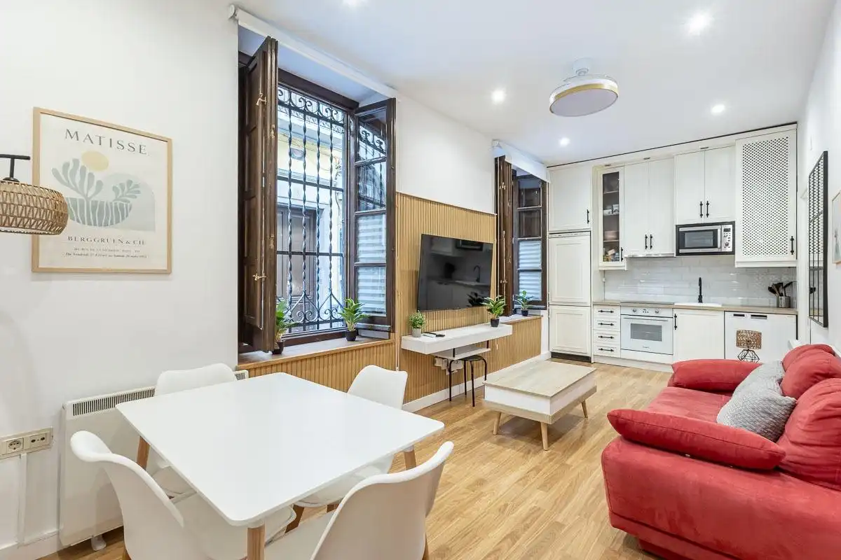 Flat for sale in Calle Conde de Tendillas 4, imagen 2