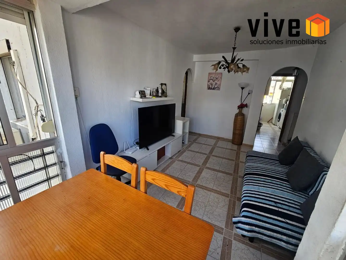 Living room of Flat for sale in Sevilla  with Air Conditioner and Heating