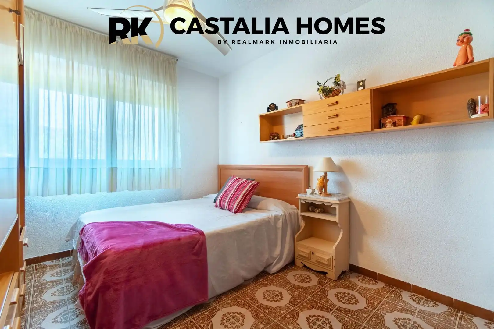 Habitación de Casa o chalet en venta en Benicasim / Benicàssim con Calefacción, Jardín privado y Terraza