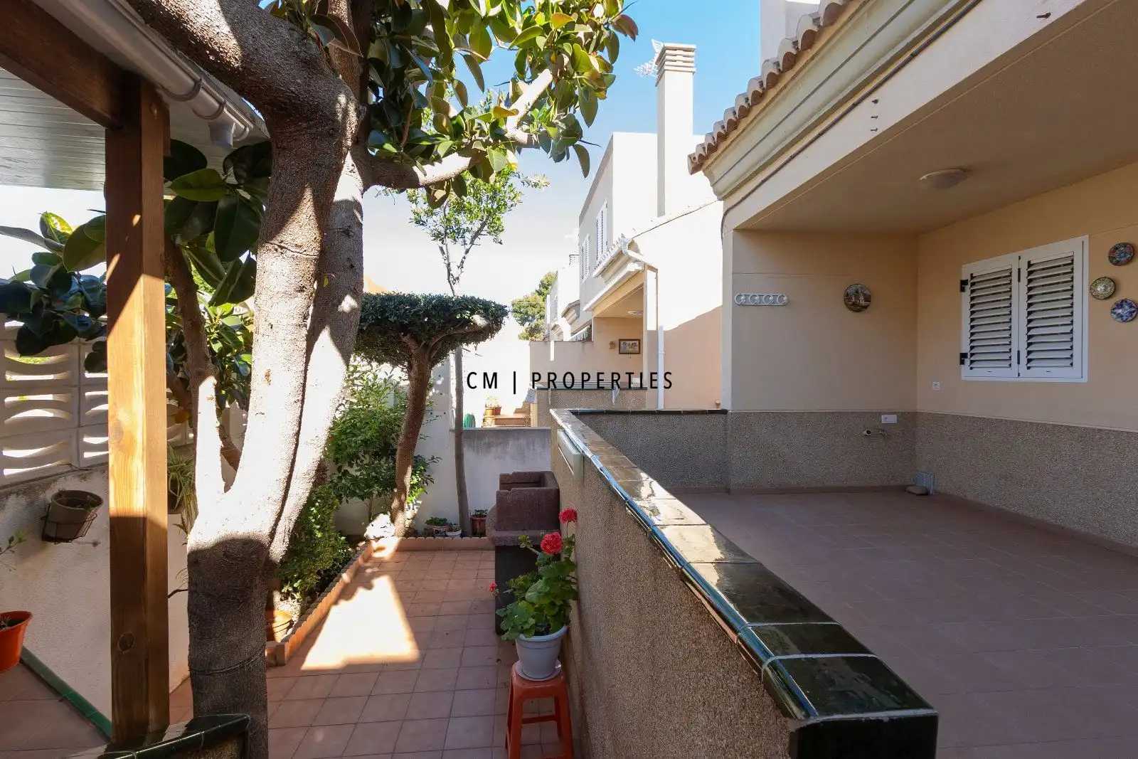 Exterior view of Detached homes for sale in Sagunto / Sagunt  with Air Conditioner, Terrace and Oven