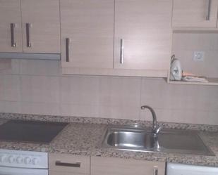 Cuina de Pis de lloguer en  Zaragoza Capital amb Calefacció, Moblat i Rentadora