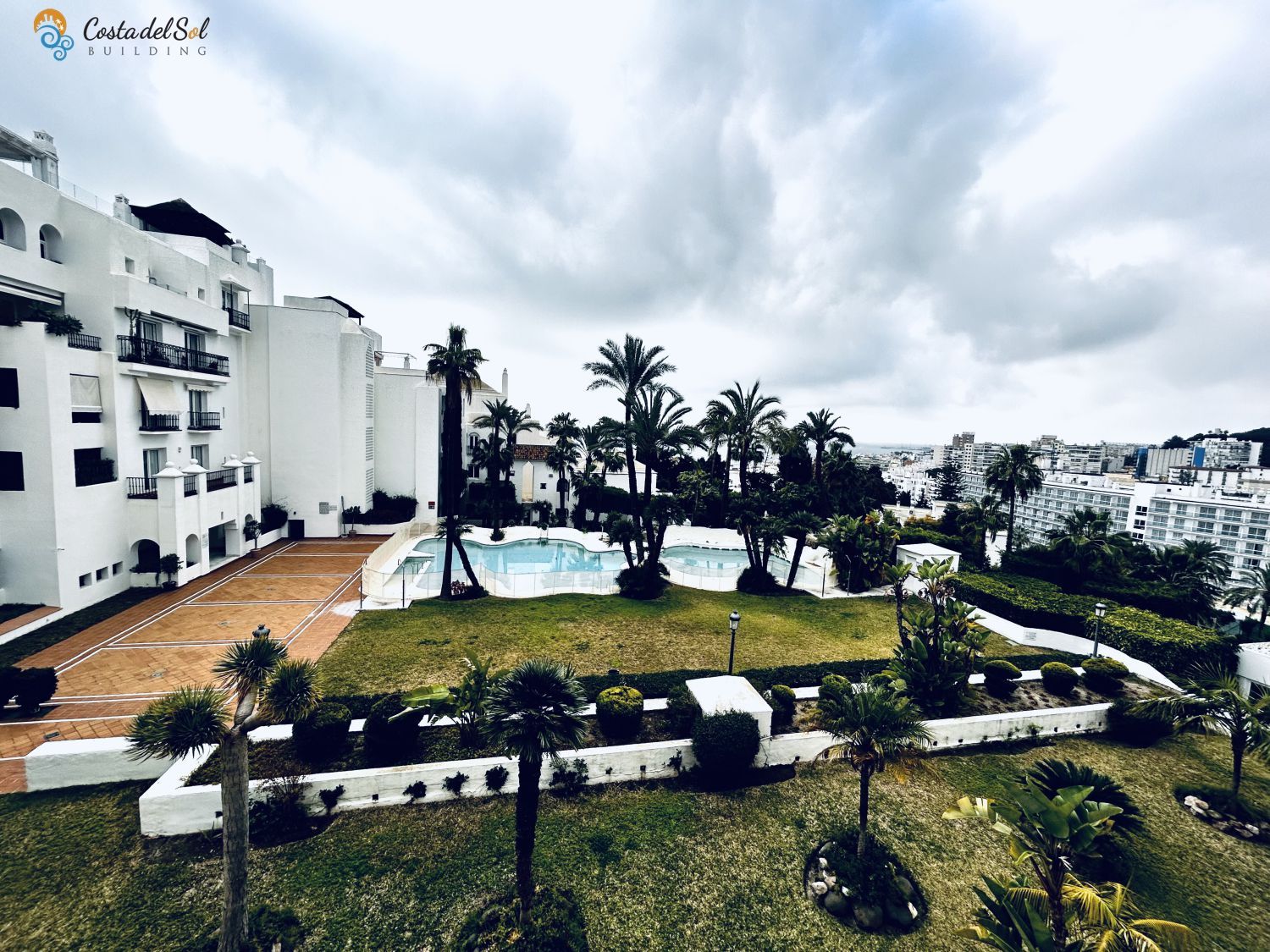 Vista exterior de Pis en venda en Torremolinos amb Aire condicionat, Calefacció i Terrassa