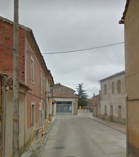 Foto 2 von Haus oder Chalet zum Verkauf in Venta de Baños, Palencia