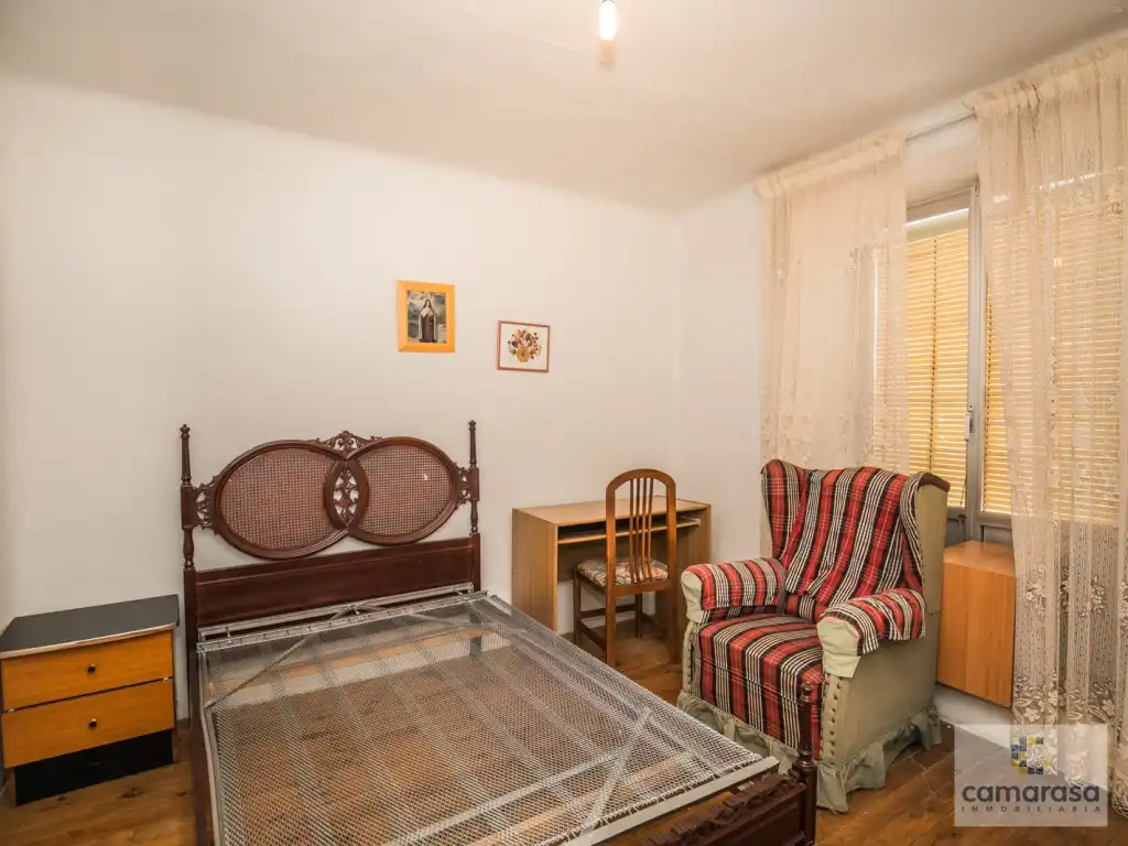 Schlafzimmer von Country house zum Verkauf in Amavida